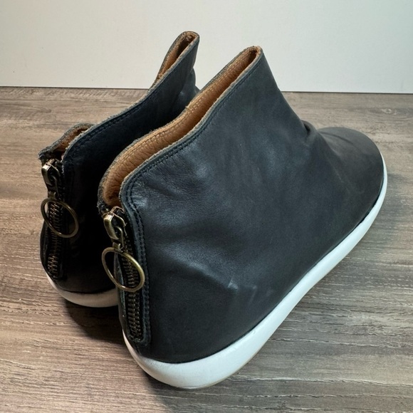 BEEK Jaeger Leather Boots Womens size 11 $390 - Picture 6 of 9